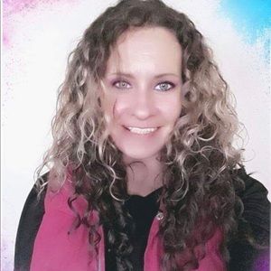 Meet your Posher, Mandy